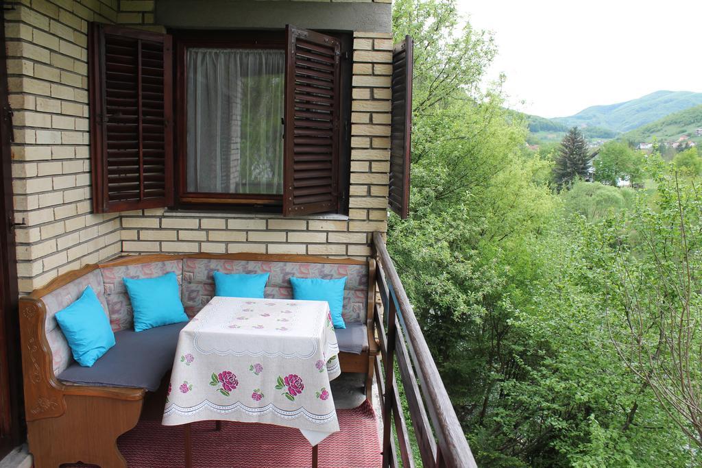 Holiday Home Zbilje Visoko Buitenkant foto